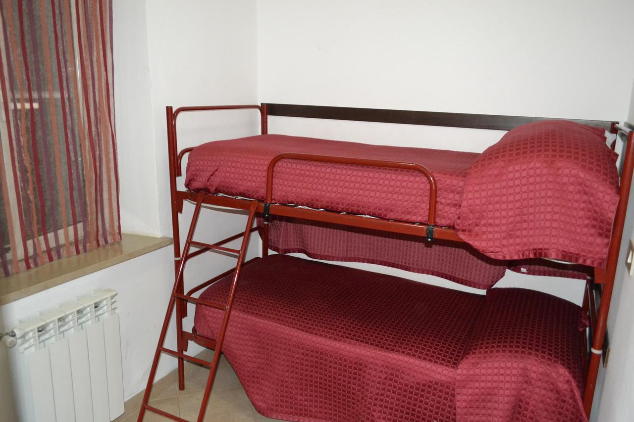 סוברטו Casa Vacanze Valdamone מראה חיצוני תמונה